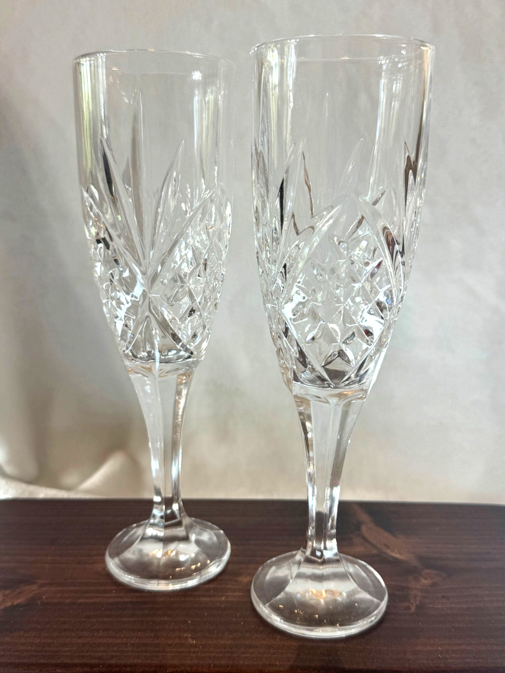 Two Cut-Glass Crystal‑Style Champagne Flutes Diamond & Fan Pattern Wedding Toast
